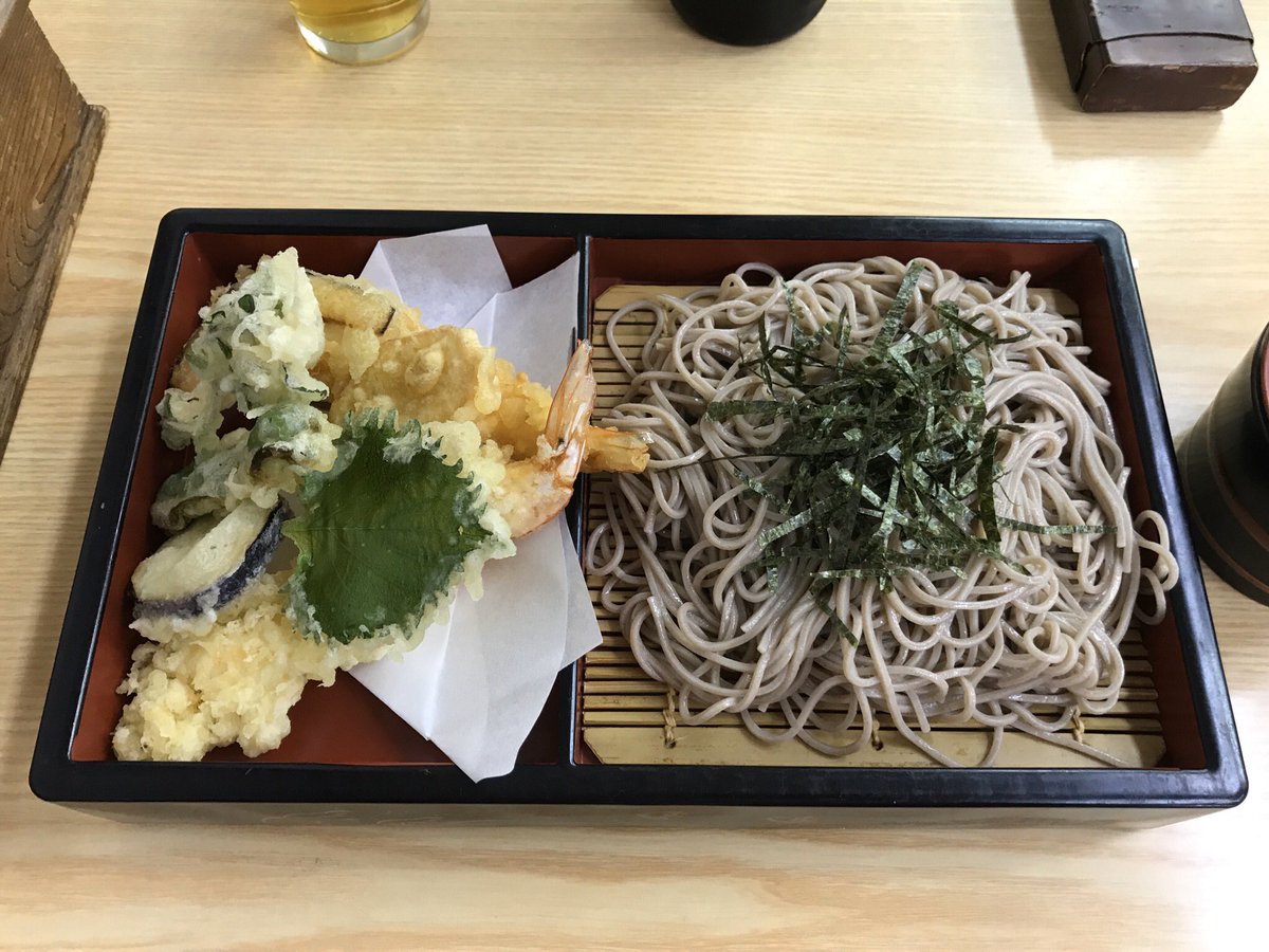 figeac1's tweet photo. Cold soba tempura in Narita #coldsoba #tempura #narita https://t.co/4NmT1INzC5