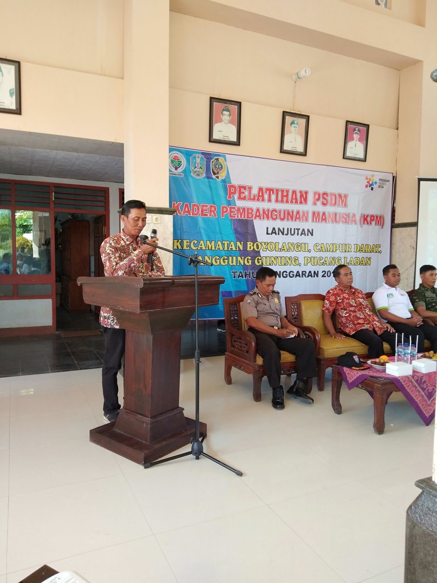 HarryPoerwanto2's tweet photo. Pelatihan Peningkatan Sumber Daya Manusia
#ManfaatDanaDesa 
#ProgramInovasiDesa
#kpw4jatim
#TPPITulungagung
@jokowi
@halimiskandarnu
@taufikmadjid71
@DewantoAndry https://t.co/UTbzeGszkq