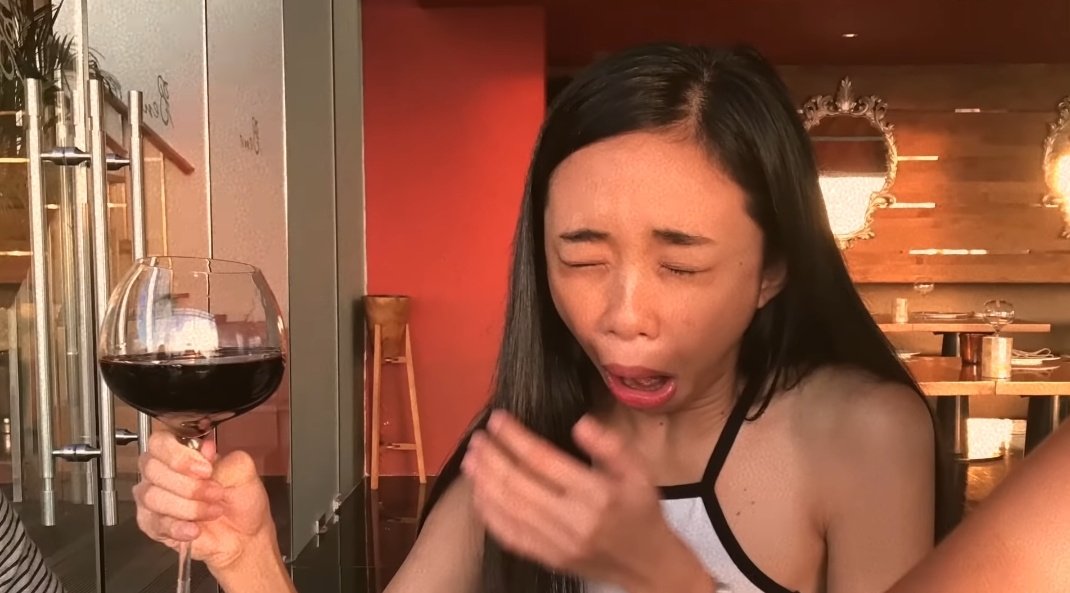 amethystxmw's tweet photo. Pero aliw na aliw talaga ako dito eh hahahahaha

#MerryMayWardDay 
#PUSHAwardsMayWards 

@maymayentrata07 @Barber_Edward_ https://t.co/uCOfSdkcGY