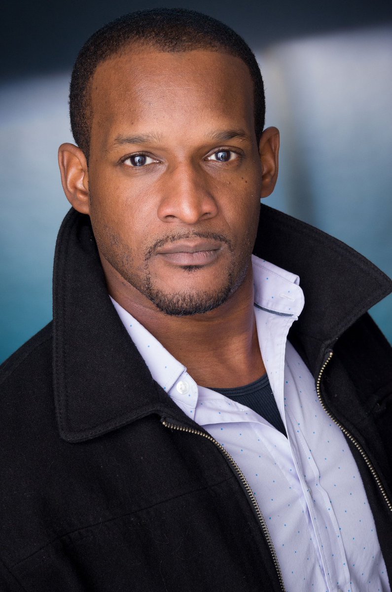 IamTurellRobins's tweet photo. Here’s to new beginnings.. way before the new year!!! #houstonactors #actorslife #actors https://t.co/jncecRzFSf
