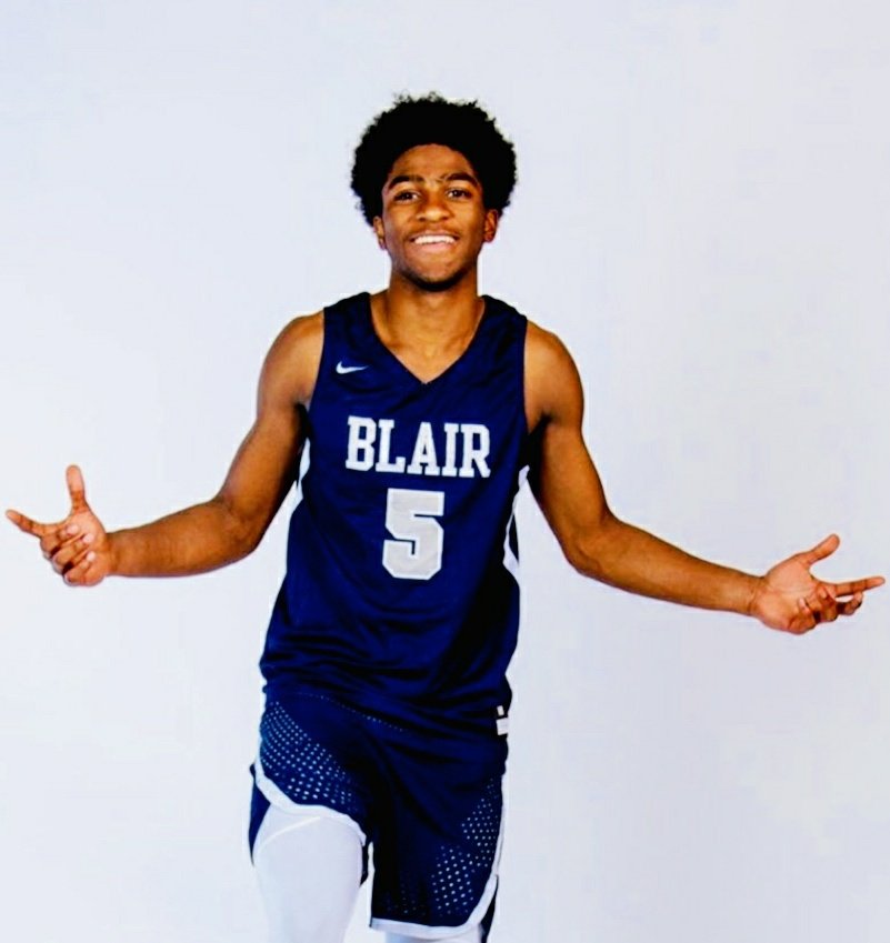 BIGEAST_BUCKETS's tweet photo. Recruiting News: 2022 uber athletic CG Kyle Cuffe Jr. (@kylecuffejr) of Blair Acad. (NJ) was offered by both @SetonHallMBB &amp; @UConnMBB today after dropping 26 pts in win over Our Saviour Lutheran (NY) @barclayscenter in the #KyrieInvitational.

@StJohnsBBall offered last week. https://t.co/JSUTw1s0DS