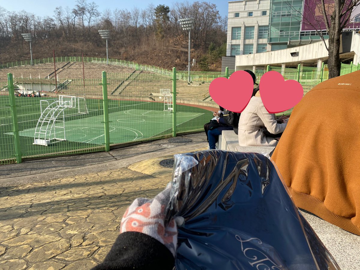 monicalovestaem's tweet photo. The laptop pouch is ready nice.
#Taeminslaptopouch
#koreauniversityhwajunggymnasium #shineeworld #taeminfanmeeting
#TAEMIN #taemingoods #taeminmerchandise
#テミン #태민 #leetaemin #SHINee #fanmeeting #monicalovestaem https://t.co/Ez1Z5A8vJy