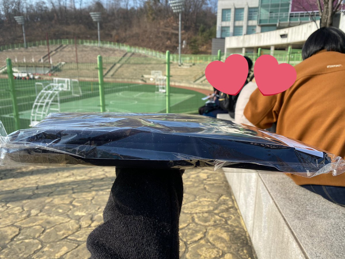 monicalovestaem's tweet photo. The laptop pouch is ready nice.
#Taeminslaptopouch
#koreauniversityhwajunggymnasium #shineeworld #taeminfanmeeting
#TAEMIN #taemingoods #taeminmerchandise
#テミン #태민 #leetaemin #SHINee #fanmeeting #monicalovestaem https://t.co/Ez1Z5A8vJy