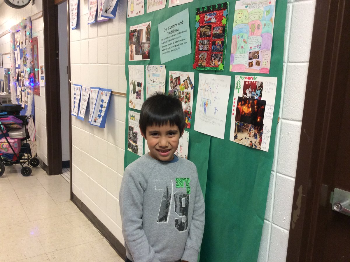 LindseyEMarch's tweet photo. Proud of our many holiday customs and traditions! #WeAre44 https://t.co/WZt41EiGzH