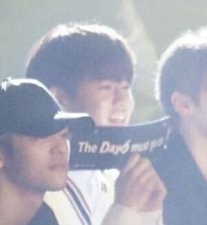 Lifetime wish I hope Seungmin gets to attend all the DAY6 concerts he wants to attend to because he deserves nothing less our My Day President best boy ever Look how happy he is every single time  (feat. new recruit Felix and chill fan Jeongin @ last pic)