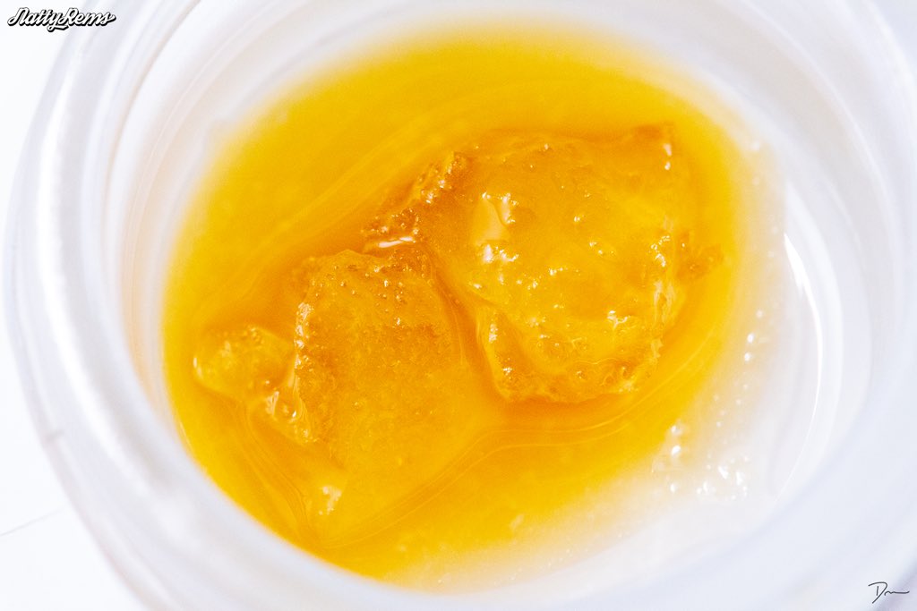 #NattyRemsOG #LiveResin #Diamonds #cannabis #thc #mykindatree #cannabisforlife #prerun #weed #Trichy #soiltooil #singlesource #allinhouse