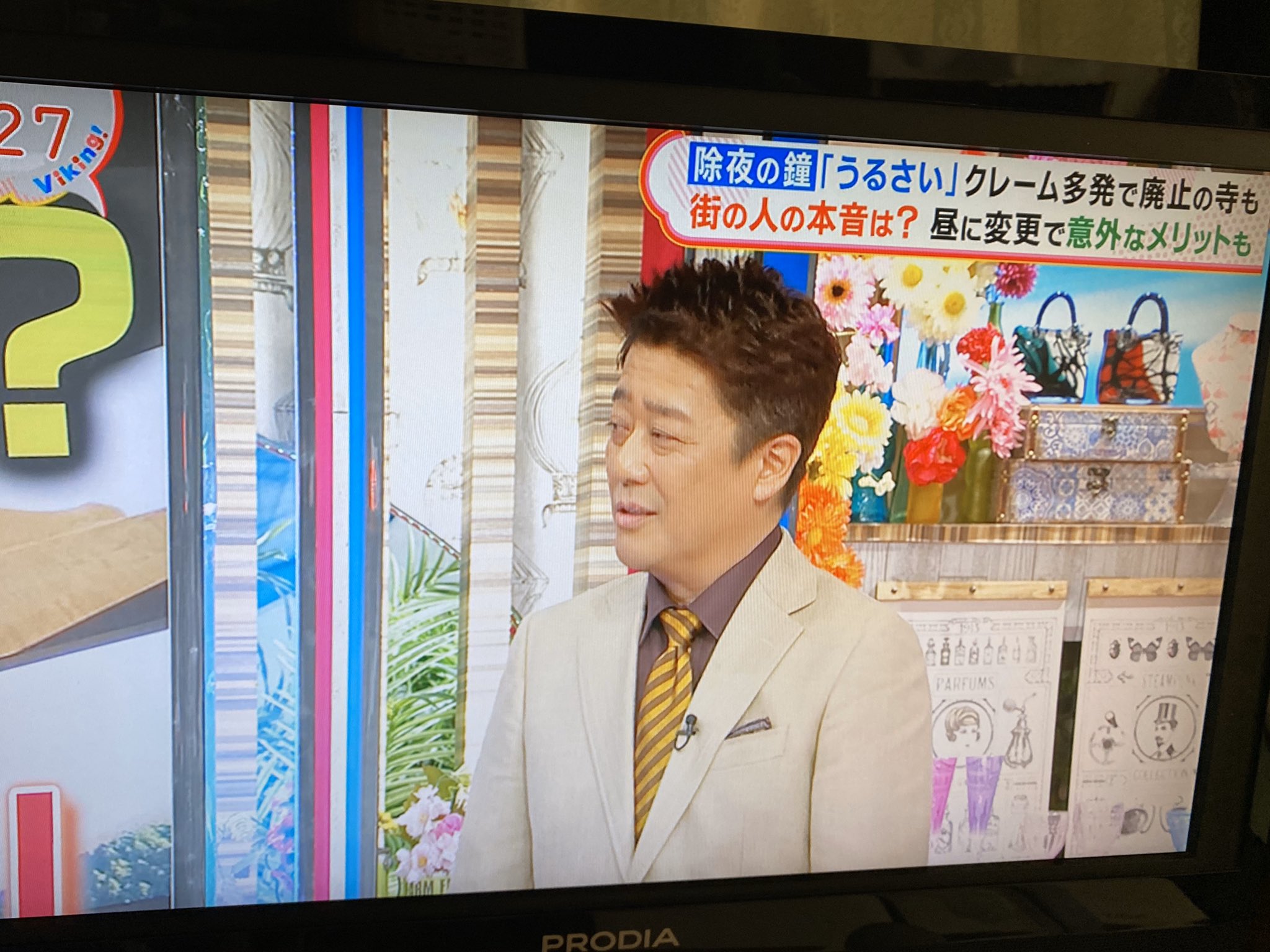 山口じゅん ヘアサロンweed60th 雑司が谷 除夜の鐘に うるさい って 今の世の中 社会がクレームに対して過敏になりすぎちゃいないか こんなネタをわざわざ取り上げるtv局もどうかしてる クレーマーを助長してるのはあなた方だよ そして