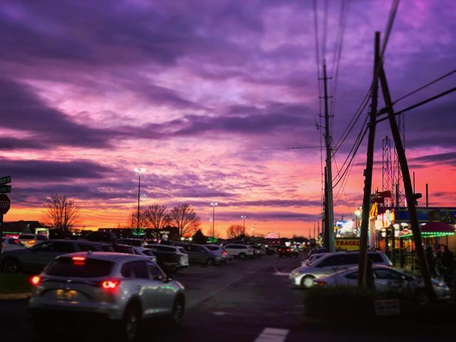 D_DChris's tweet photo. Purple sunset at a lovely town. #pigeonforge #tennessee #travel #photography #sunset #2019 #skyline #holiday #usa #shotoniphone #purple https://t.co/jVNtPvnSVL https://t.co/2hVDTqwb6B
