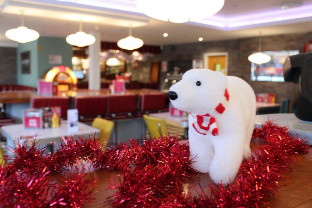 Why not join us for your Christmas Eve Dinner! Last orders at 9pm! Call us now to book 01959 535890🎄