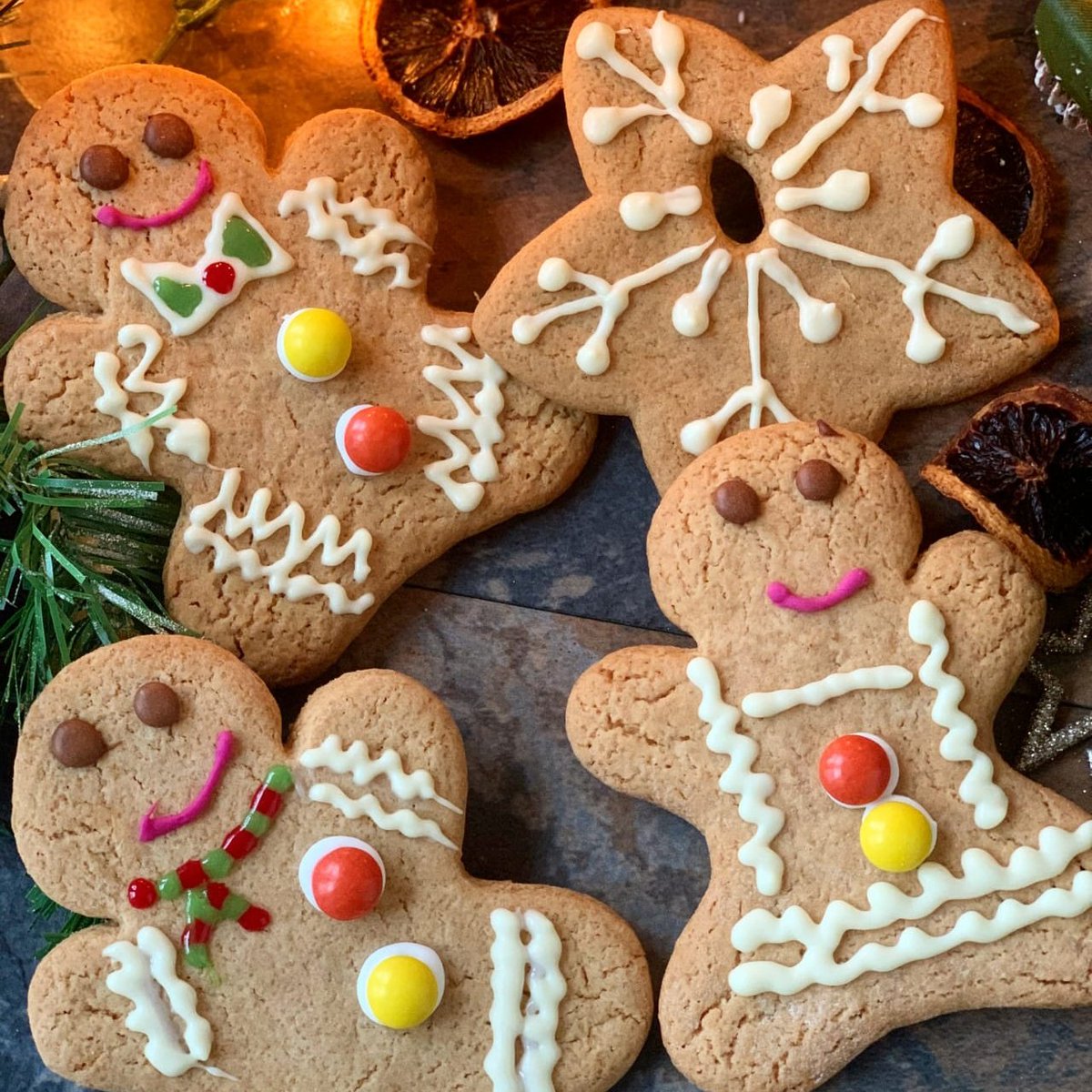 LDN_Muscle's tweet photo. ๐ฅฐ Festive fun with our new PROTEIN GINGERBREAD COOKIES! ๐
๐จ๐ผโ๐ณ Full RECIPE: https://t.co/pRyrL1SYdE
#ChristmasEve #ProteinBaking #Fitness https://t.co/zBQGvWdD6I