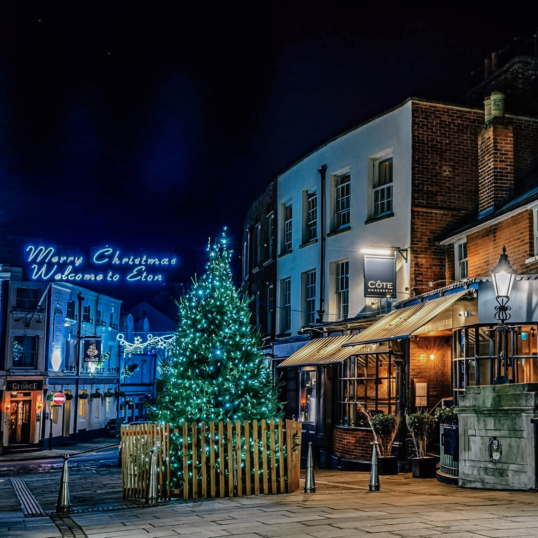 Just half an hour drive away from Monkey Island Estate lies the quaint town of Eton. Have you checked it out in all its festive glory yet?
📷:@visitwindsoruk

#MonkeyIslandEstate #MonkeyIslandLife #YTLHotels #YTLTravels #SmallLuxuryHotels
