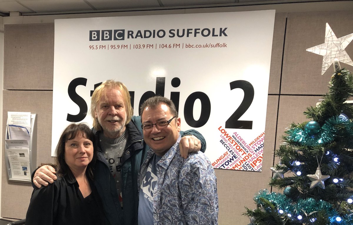 StephenFoz's tweet photo. Not a bad start to my Xmas week - the caped crusader in stunning form on my @BBCSuffolk show last night. Thanks @GrumpyOldRick and thanks to my producer #LindaCooper for all her hard work in ensuring it all went swimmingly. #HappyChristmas https://t.co/OYCnbRQE29