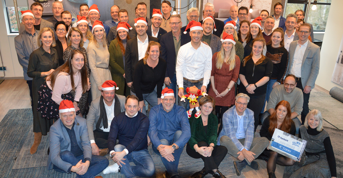 Als onderdeel van het #Tarkett Cares programma blikken we terug op een dankbare #samenwerking met <a href="/villapardoes/">Villa Pardoes</a> in 2019. Wij willen iedereen bedanken die zijn steentje heeft bijgedragen en wensen alle #vrijwilligers en medewerkers van Villa Pardoes prettige kerstdagen 🎅🎄