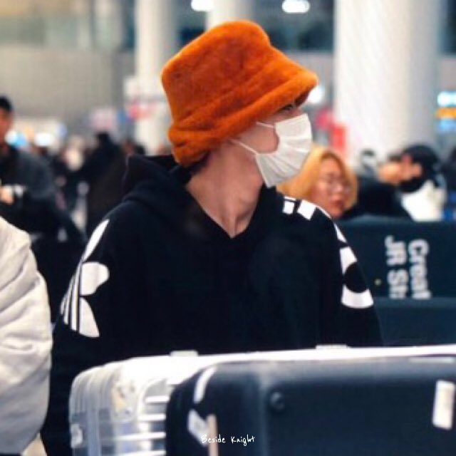 BesideKnight's tweet photo. 191224 ICN 입국 프리뷰>~<
#에이스 #김병관 #KIMBYEONGKWAN #에이스_김병관 
@official_ACE7 https://t.co/EFBzAQ00OE