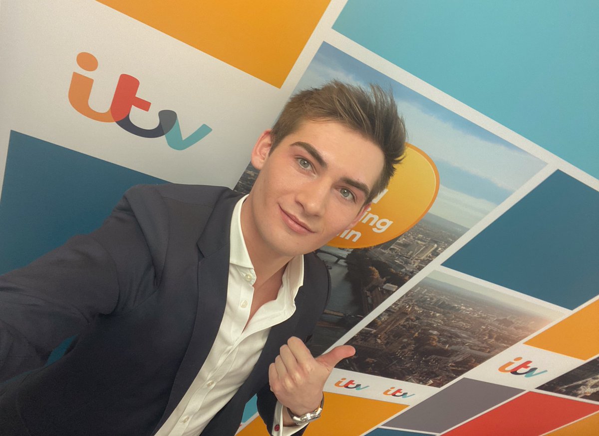 Had a great time on #GMB this morning talking through all the Christmas messages and even some cheeky New Years honours 🎉🎄🎅🏻