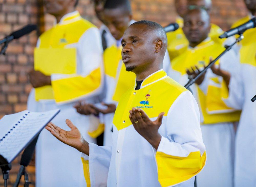 yigenga's tweet image. Mana Mbabarira kukiyago nigeze kugira kera nemeza ko #Amashure asumba #amafaranga kirya gihe narinkiri muto, ntaracubwenge.
umvi iri sengesho ryanje urungike nayo #mafaranga.