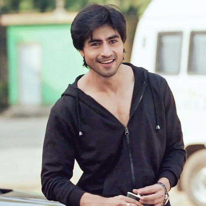 melimelissa89's tweet photo. @creates_p @HarshadOur #adityahooda is a miraculous character in ITV because #HarshadChopda nailed it ❤

#dadasahebphalkeaward #Dpiff #dpiff2020 @abhialmish @dpiff_official @aneelmishra #LionsGoldAwards #LionsGoldAwards2020 #dpiffawards2020  @LionsGoldAwards @lionrajuvm #kalakarawards #StardomAwards https://t.co/Ivsb421Mzg