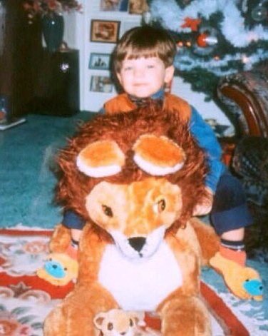 http_macey's tweet photo. Happy birthday to this strong and joyful lad. Keep bringing light to the world!

#HappyBirthdayLouis https://t.co/ir0F01Rmbi