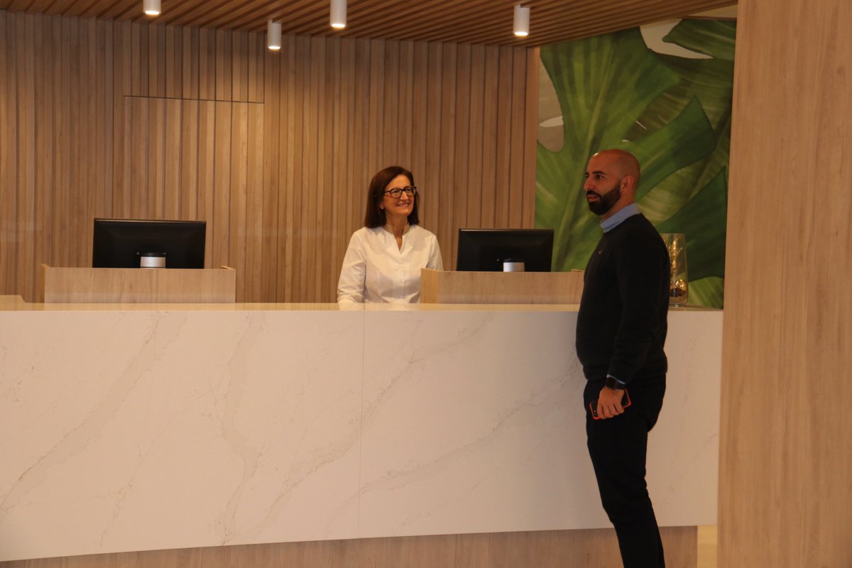 AlmunecarAyto's tweet photo. El Hotel Helios @HeliosAlmunecar Almuñécar #Almunecar @AlmunecarAyto reabre sus puertas tras 5 semanas de obras de reforma. https://t.co/jXLSXkGNCA