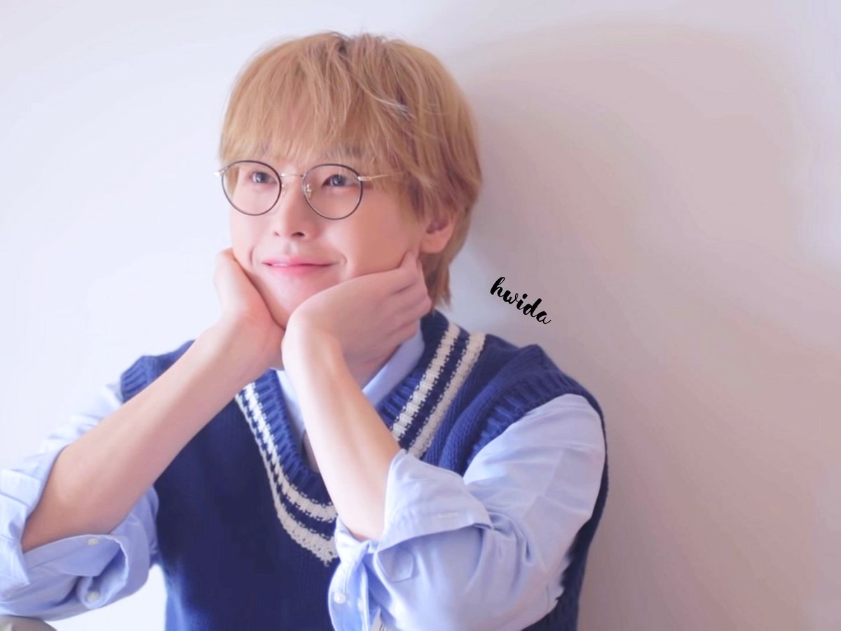 Hwiitasy's tweet photo. 📸SCREENSHOT FOR SF9 2020 SEASON'S GREETINGS [DAYS OF FANTASY] MAKING FILM 😭😭 
So beautiful 😍😭

#SF9 #에스에프나인 #영빈 #인성 #재윤 #다원 #로운 #주호 #태양 #휘영 #찬희 #2020SEASONSGREETINGS #DAYS_OF_FANTASY https://t.co/iTCPGZGXHu