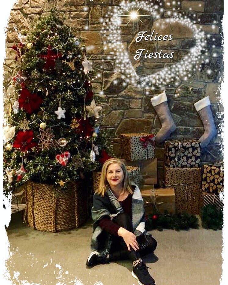 Feliz Navidad para tod@s y #gracias infinitas por haberme acompañado un año más , sois lo mejor 🙌❤️🙌 Merry Christmas  and #thanks for being by my side for another year,you are #thebest 🙌❤️🙌
#FelizNavidad
#BonNadal
#MerrChristmas
#Cрождеством
#圣诞快乐 .
✨✨✨✨✨✨✨✨✨✨✨