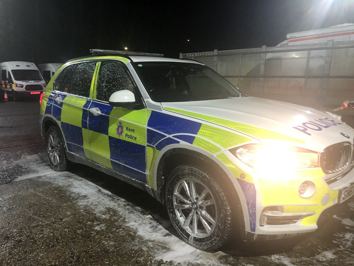 KentPoliceRoads's tweet image. End of shift Bath. Bed and into Xmas Eve. So we know the pop in for a quick one on the way home. Don’t let that drink lead you to drink drive and those amongst you who take illegal substances. More of you are causing death and injury than ever before. Don’t drive impaired. SL