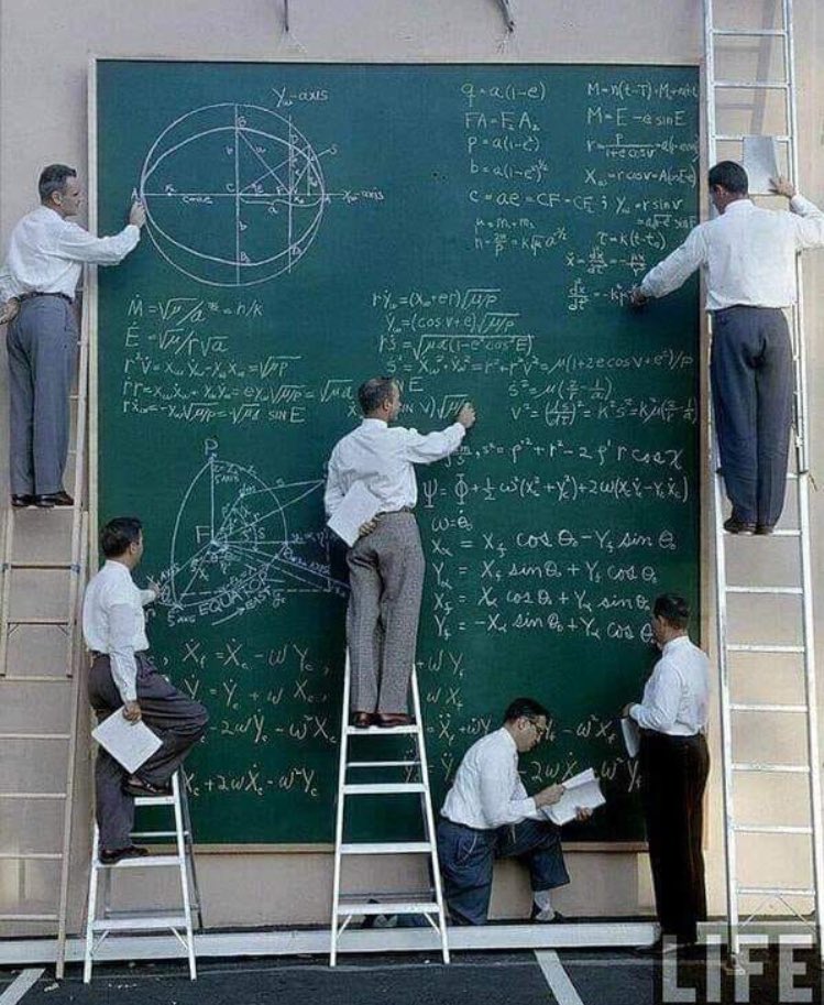 samu_fraile's tweet photo. NASA before PowerPoint, 1961.  #vayapizarra #matec19 📸Life Magazine https://t.co/llwzNm9uwf