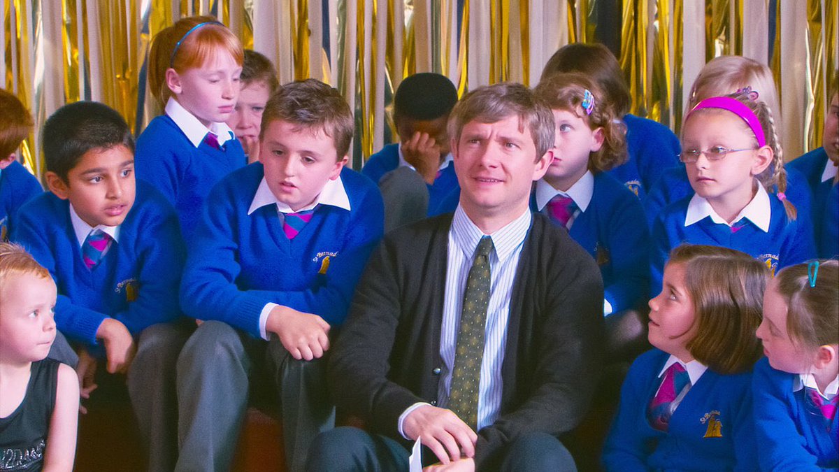 𝘺𝘰𝘭𝘪𝘤𝘦 マーティン フリーマンのスクール オブ ミュージカル 小学校の降誕劇にハリウッドのプロデューサーが見に来る と嘘をついてしまった先生 その嘘が町中に広まってしまい 子供たちの劇が最高に可愛い クスッと笑えてハッピーなハート