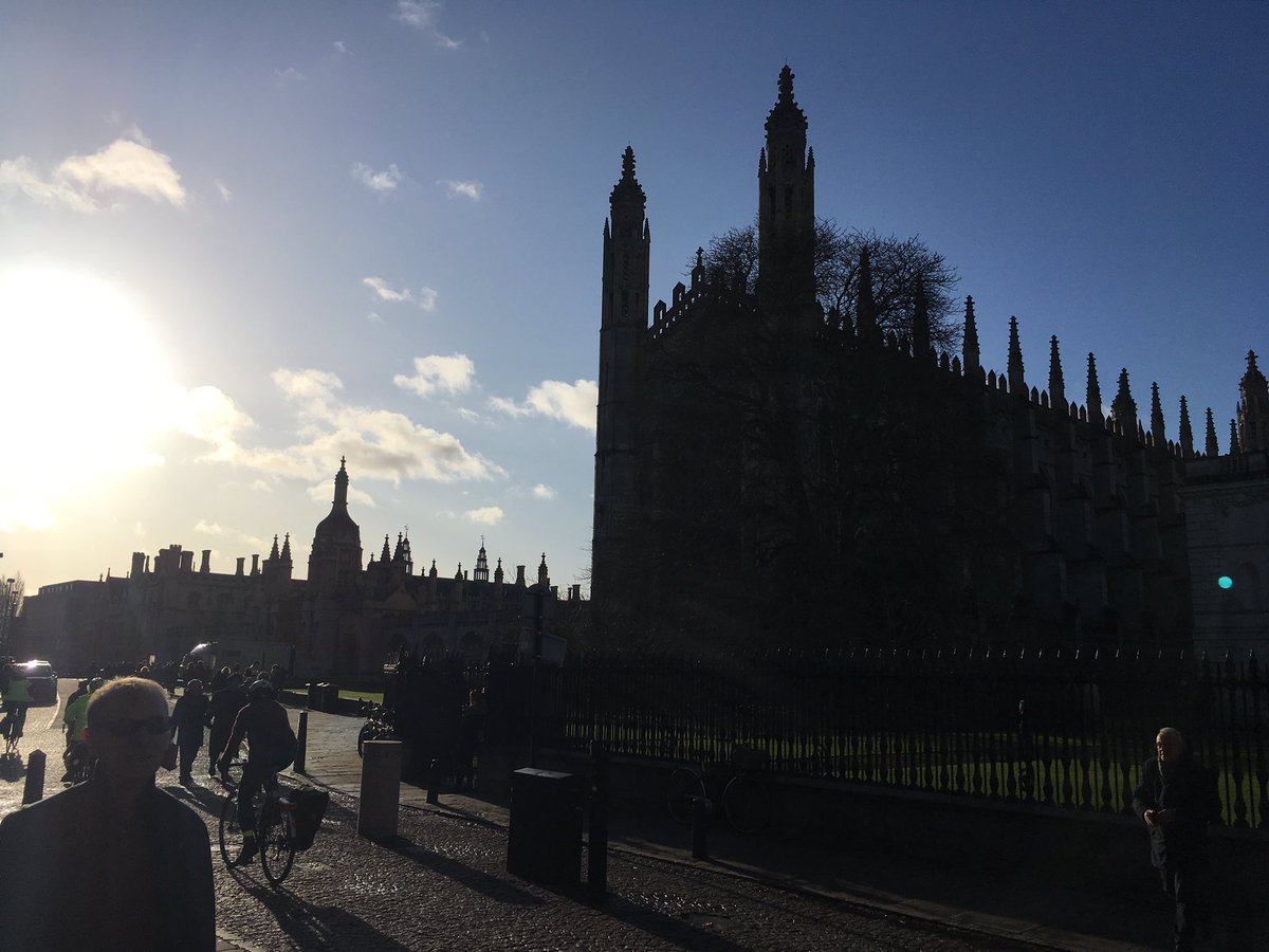 SentinelTrilogy's tweet photo. That low winter sun is making Cambridge look dramatic and gorgeous today. When people ask why I wrote a book series set in Cambridge, I show them pictures like this. https://t.co/qwT6uGrTJK
