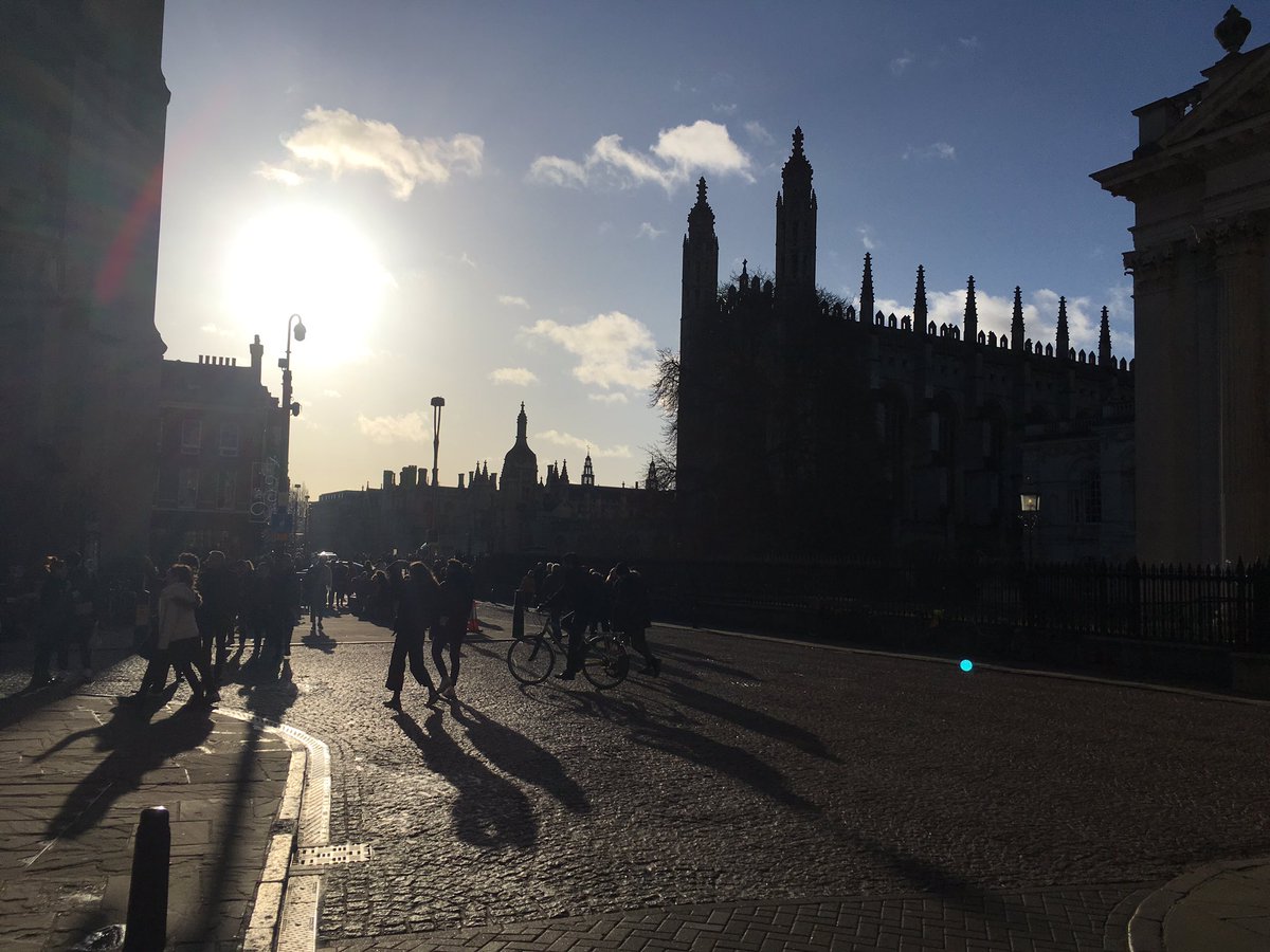 SentinelTrilogy's tweet photo. That low winter sun is making Cambridge look dramatic and gorgeous today. When people ask why I wrote a book series set in Cambridge, I show them pictures like this. https://t.co/qwT6uGrTJK