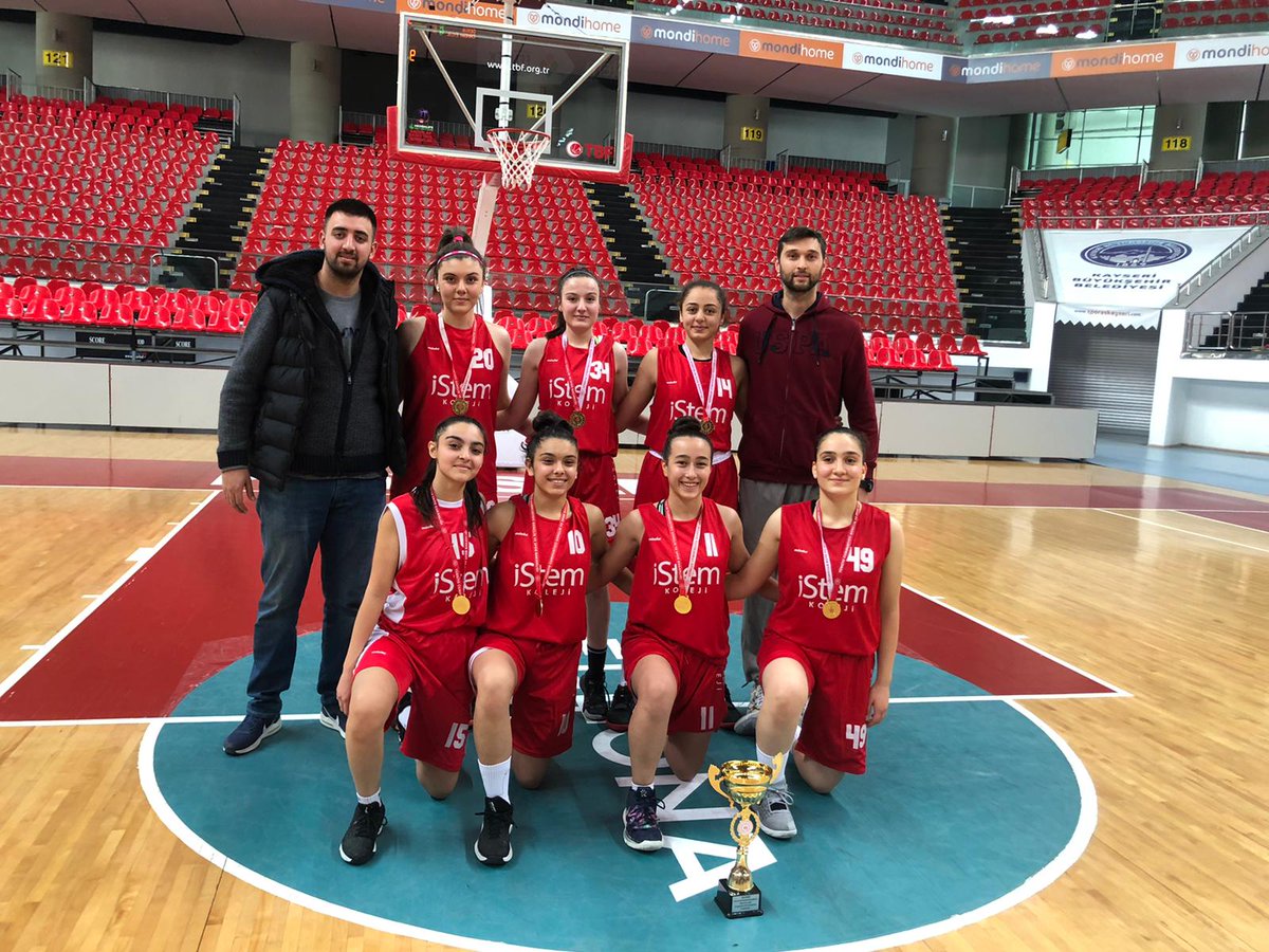 istem koleji on twitter basketbol lise kiz takimimiz genc b kategorisinde sampiyon olmustur emegi gecen tum hocalarimizi ve sporcularimizi tebrik eder basarilarinin devami dileriz basketbol sampiyon kupa istemspor istemkoleji https t