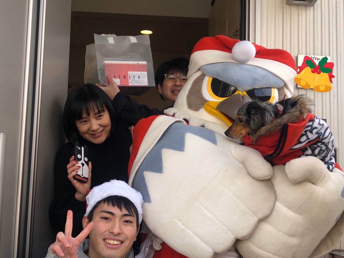 ドーレくん Sur Twitter 午後も3軒のおうちにishiya 丸井今井札幌本店 北海道コンサドーレ札幌コラボレーションクリスマスケーキを届けに行ったよ みんなとっても喜んでくれて 嬉しかったな ケーキいっぱい食べてね Consadole ドーレくん Ishiya