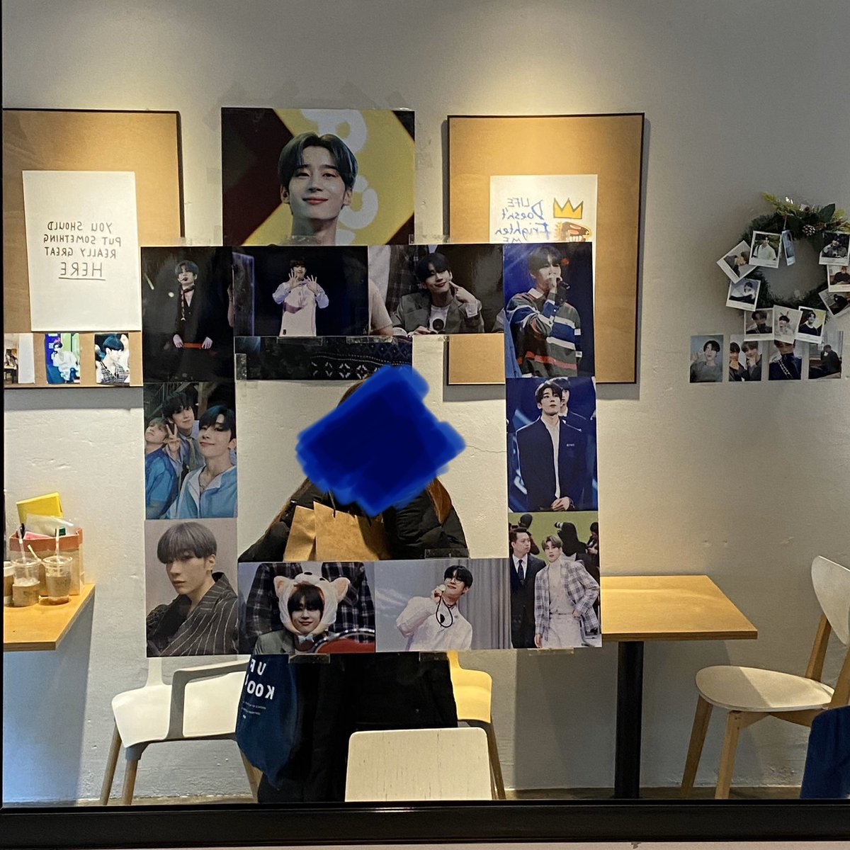 ssolsnoo's tweet photo. 뜽우카페투어 6.
학동 웨이크업커피
좁은공간 승우로 꽉찾던 공간으로 바꼈다💙 승우포토존에서 찰칵도 하고ㅎㅎ 생일 축하해 승우야 행복하자 우리💛 이벤트 열어주셔서 감사합니다^^ @x1_19941224 🙏🏻

#겨울에태어나_봄으로찾아온_너
#MERRY_SEUNGWOO_DAY https://t.co/usLtT3GCk2