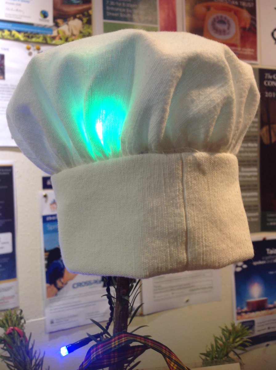 Ed Xmas Tree Fest tweet media