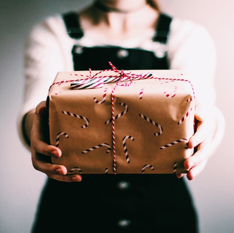 Joyeuses Fêtes de la part de toute l'équipe YoupiJob🎄