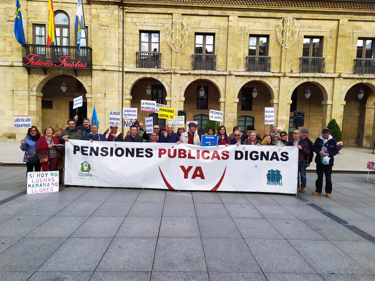 El COSPA y el MODEPES os desea Feliz NAvidad 
#GobierneQuienGobierne gobierne
#PensionesPúblicasDignas pensiones
<a href="/AvilesColectivo/">ColectivoPensionistasdeAvilés</a> colectivo
<a href="/MModepes/">MODEPES -Movimiento Pensionistas Siero- Asturias</a>