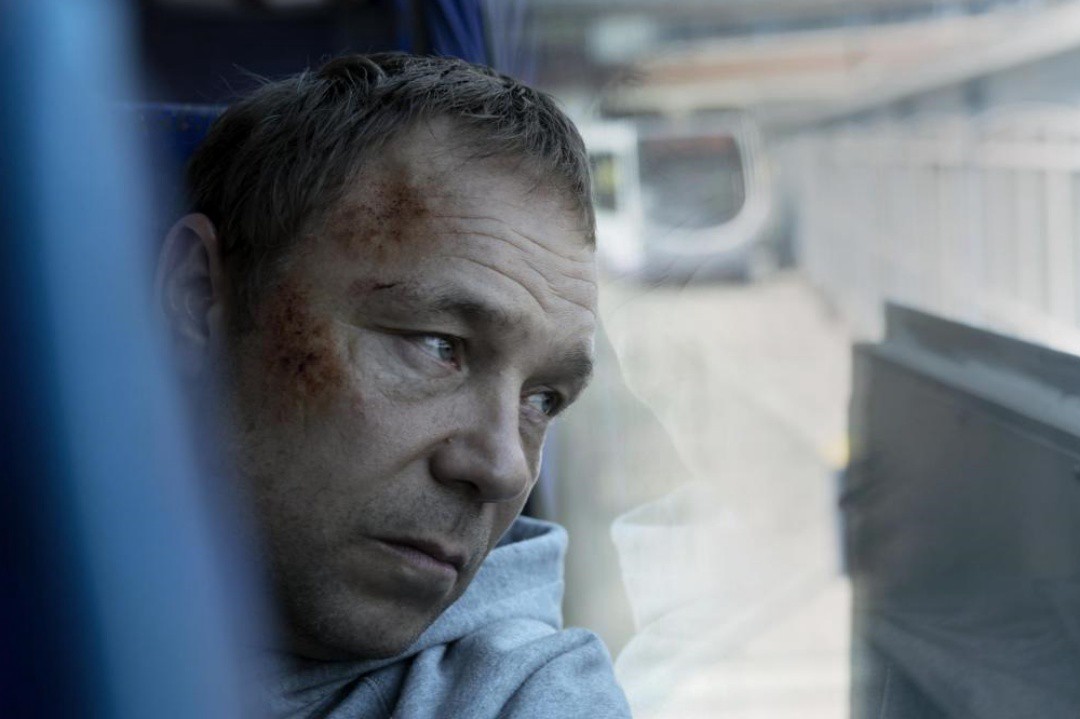 #TheVirtues es devastadora. Una de las mejores series del año que en solo cuatro capítulos te pega una bofetada de realidad, de soledad, de violencia, de amor y de esperanza. Gracias @Filmin por apostar por ella.