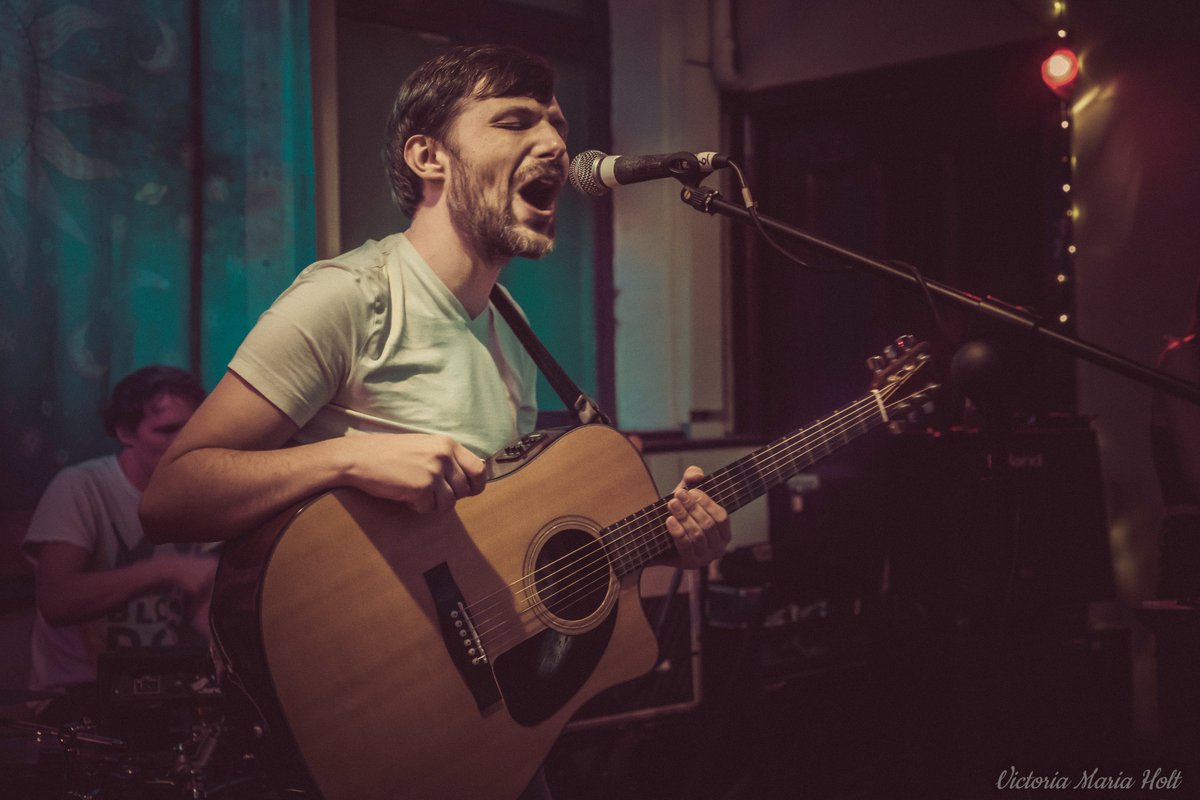 Future Transmissions tweet media