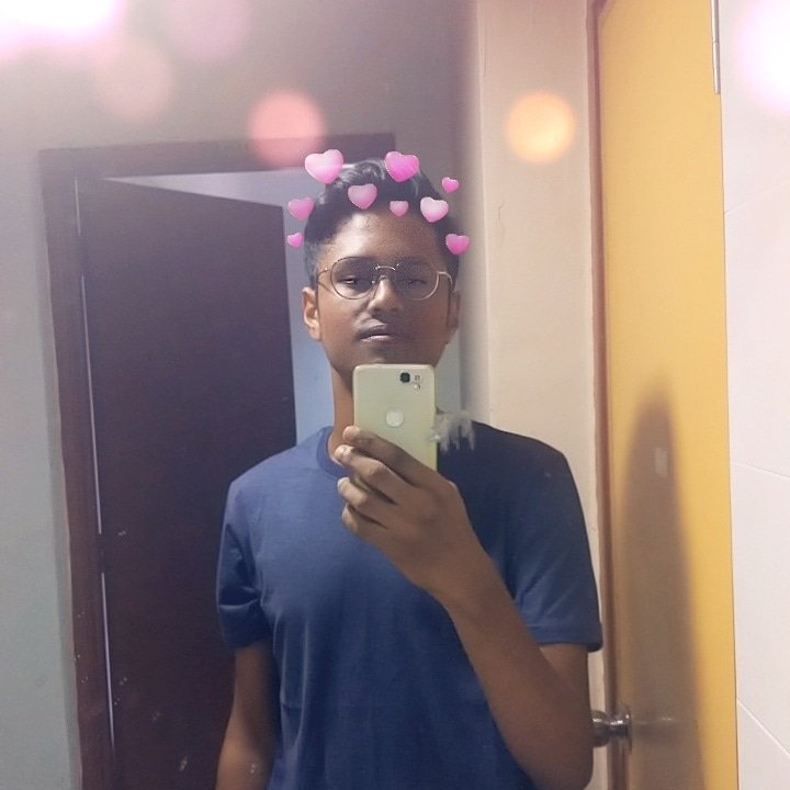 Jayzn99's tweet photo. Funny how i started taking mirror selfies months ago after so long https://t.co/61GaeUFUNd