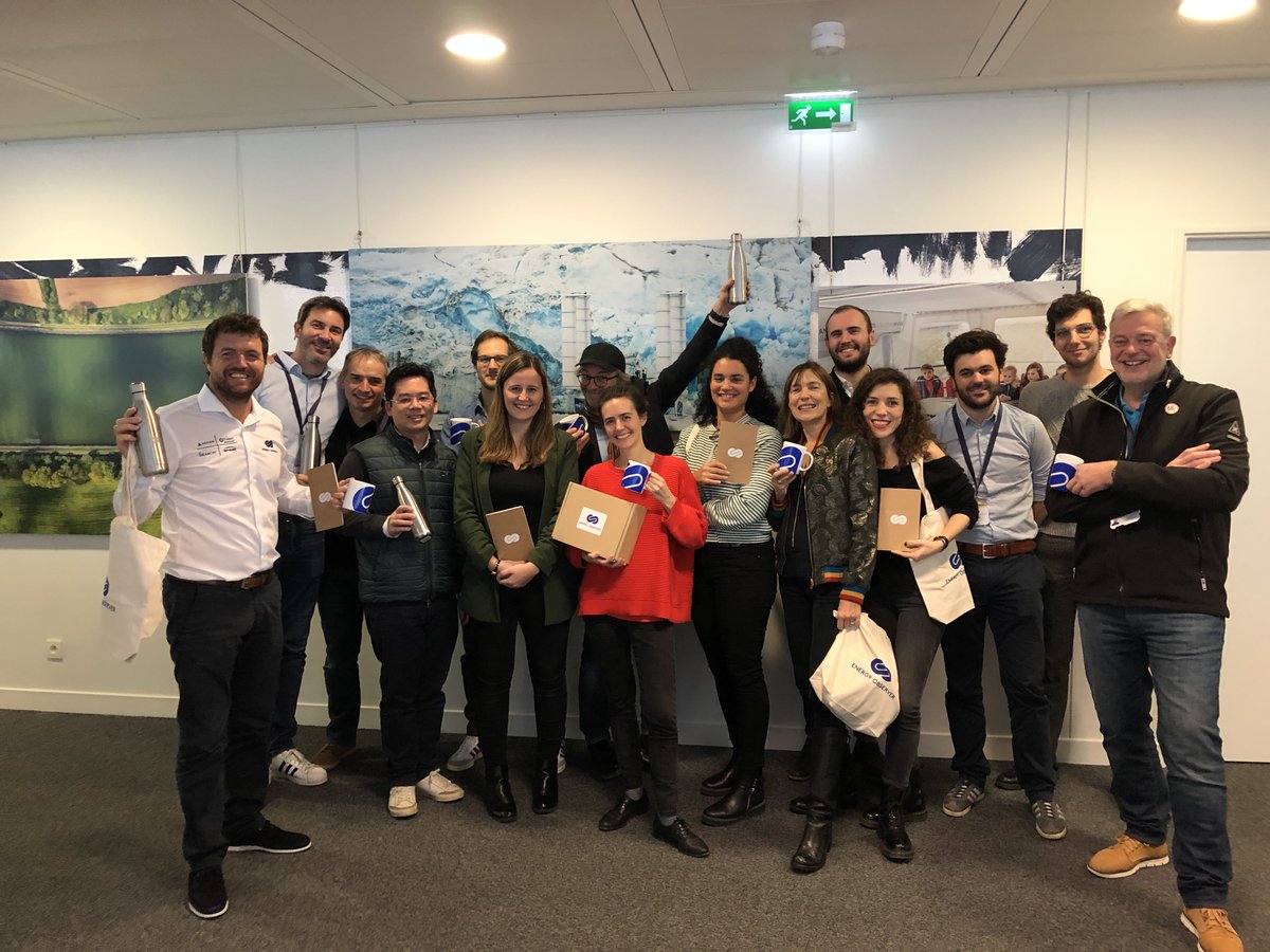 energy_observer's tweet photo. 🇫🇷Des cadeaux de Noël éco-responsables pour l'équipe d'Energy Observer !
🇬🇧Eco-friendly Christmas gifts for the Energy Observer team!  
🙏Merci / thank you @TaBelleMer 🎄🎁 https://t.co/AziKkGKGQB