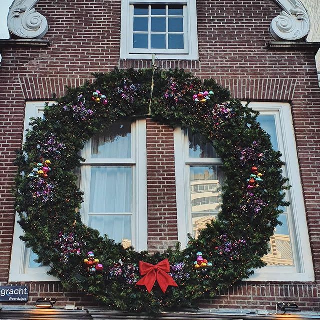polibubbles's tweet photo. Utrecht is ready, are you? 🎄🎅
.
.
.
.
#christmastime #christmastime #christmasdecor #christmasiscoming #winterish #potd #photooftheday #photography https://t.co/J7j0oZa8KD