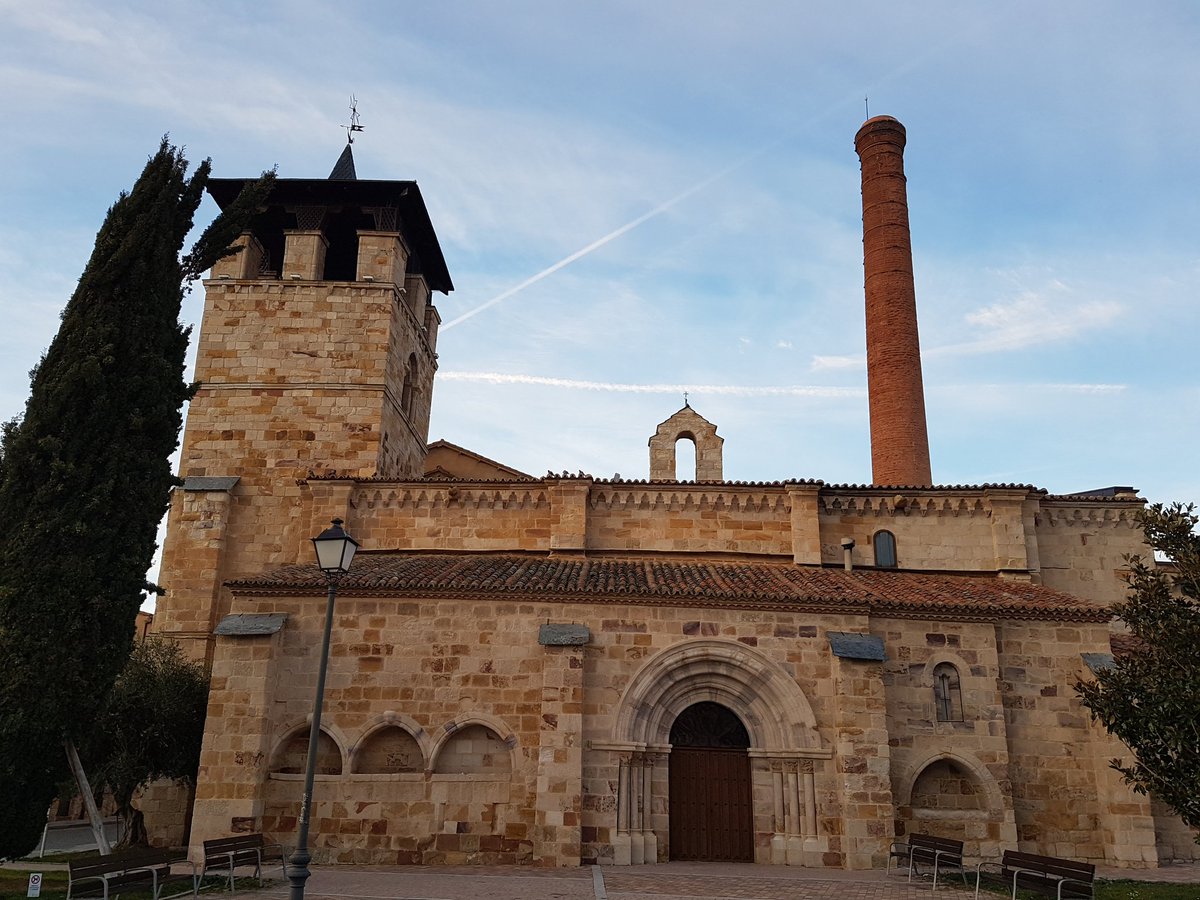 AVegaAmaya's tweet photo. Santa María de la Horta
#CaballerosHospitalarios
#OrdenDeSanJuanDeJerusalem
#SXII
#Románico 
Monumento Nacional desde el 3 junio 1931
#PorLaRiberitaDelRío
#Duero 
#Zamora https://t.co/FXJ2xUrscv