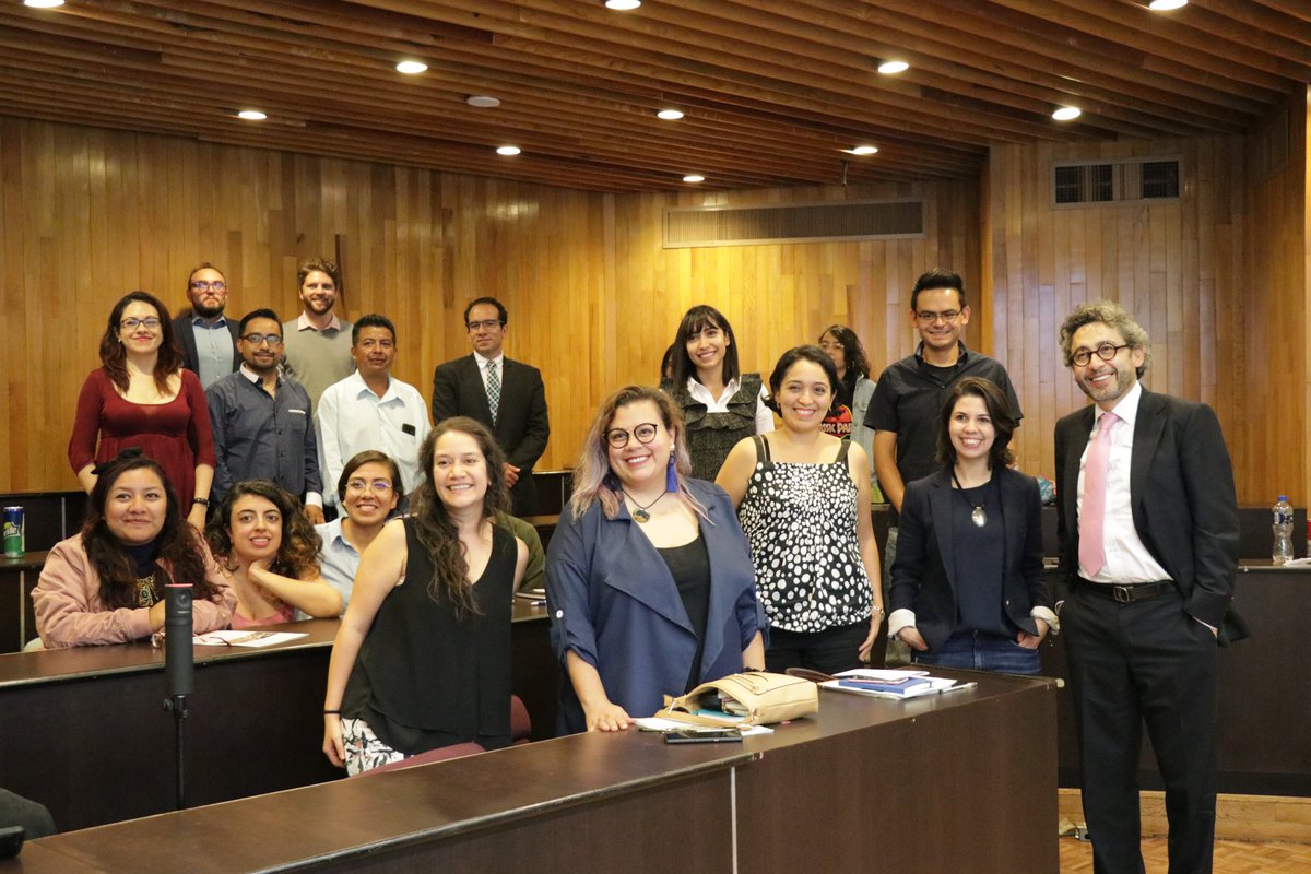 Clear_Lac's tweet photo. #ClearLac2019 como parte de las actividades de la Semana de la Evaluacición #gLocal2019 en junio de este año, realizamos un taller con periodistas sobre #evidencia y políticas públicas. Participaron @PeriodismoCIDE, @SalCamarena y @paulagpedro. https://t.co/iiXhDsct4C