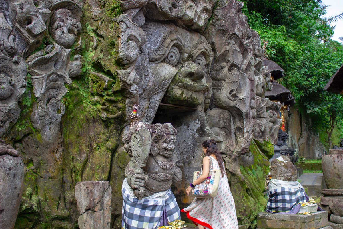 Bali_Institute's tweet photo. 🐘 Goa Gajah, the elephant cave temple, was built between the 9th and 11th century as a sanctuary for spiritual meditation. There are both Buddhist &amp; Hindu influences in the temple complex, showing the historical shifts in the belief systems in Bali through the years. https://t.co/1bD7SeGSLy