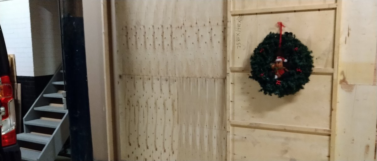 Zo naderen we in rap tempo al weer het einde van het jaar. Met de naderende kerstdagen sluiten wij even onze deuren. De machines mogen even rust. 

Ook voor iedereen hele fijne kerstdagen en goed oud en nieuw gewenst.
