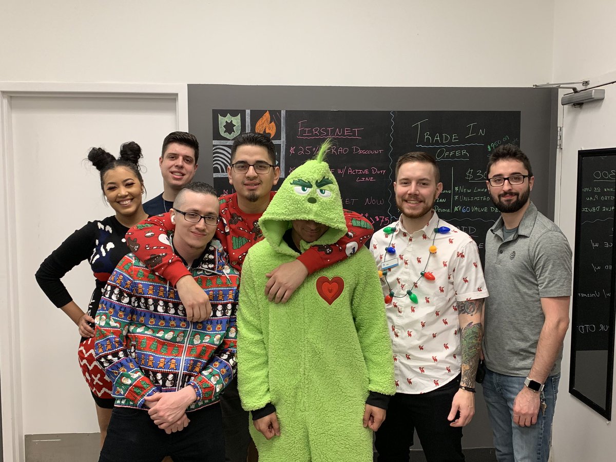 NiLES is in the spirit!!!!! 

Ready to make last minute Christmas dreams come true with the best offers out!!!!