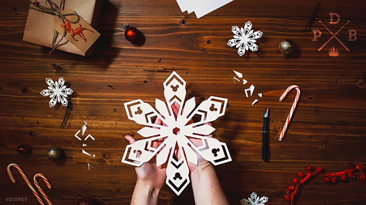 Make Mickey Mouse snowflakes with this Disney Parks DIY from the <a href="/DisneyParks/">Disney Parks</a> Blog! bit.ly/2MdWl0k