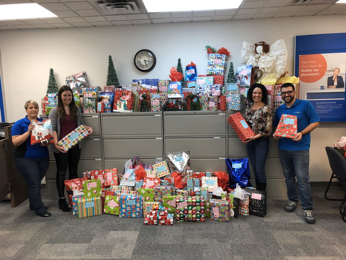 ‘Tis the season for giving
Les Anges de Noel 
#BoldlyGrowthegood <a href="/pagnotta_teresa/">Teresa Pagnotta</a>