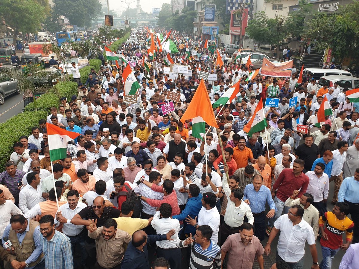 KaranFancywala's tweet photo. Thousands of people joined in the support of #CAA at #Surat
#SuratWithCAA
#Surat
#Surat #CAAJanJagran
@narendramodi @AmitShah @DarshanaJardosh @sanghaviharsh @DrJagdishSurat
@TajinderBagga https://t.co/AOwT0OcYpb