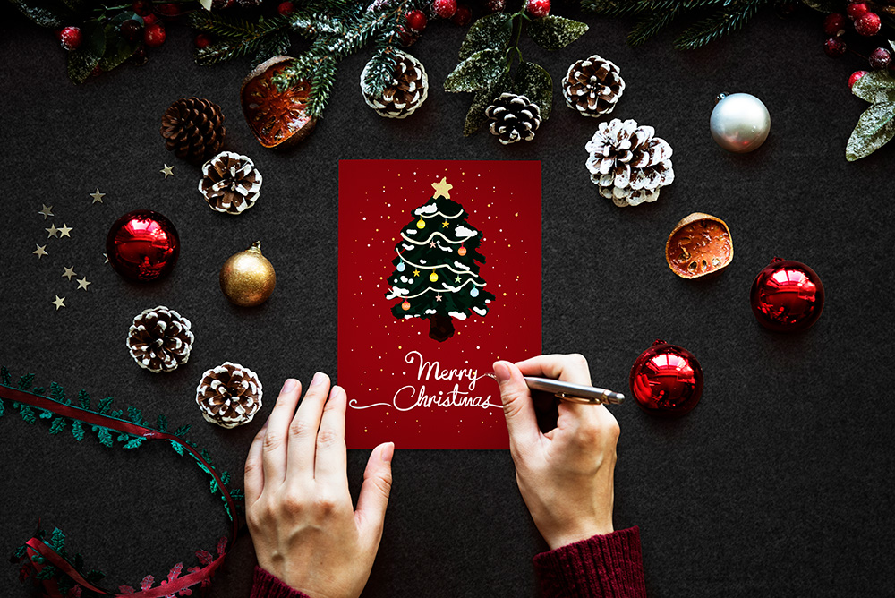 classbedroombcn's tweet photo. ¡Os deseamos una Feliz Navidad!🎅🎄 https://t.co/FK883jto46